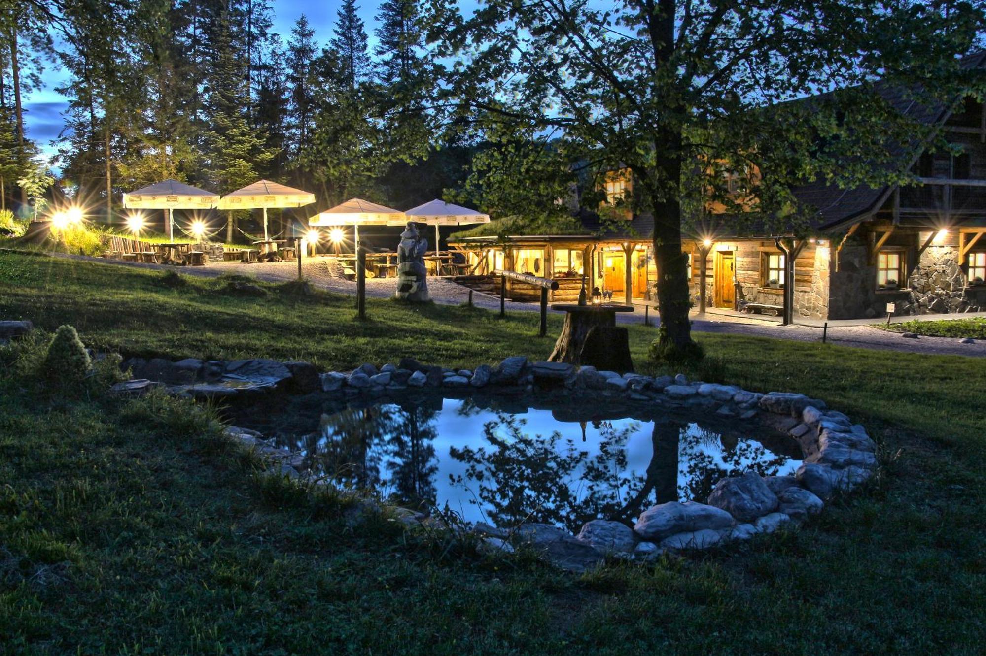 Chata Baba Yaga Zdiar Exterior photo